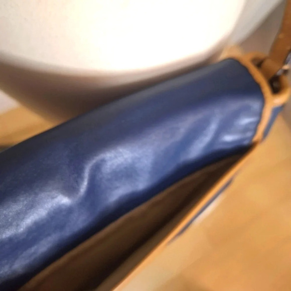 Coach colorblock  small leather crossbody bag - Picture 6 of 16